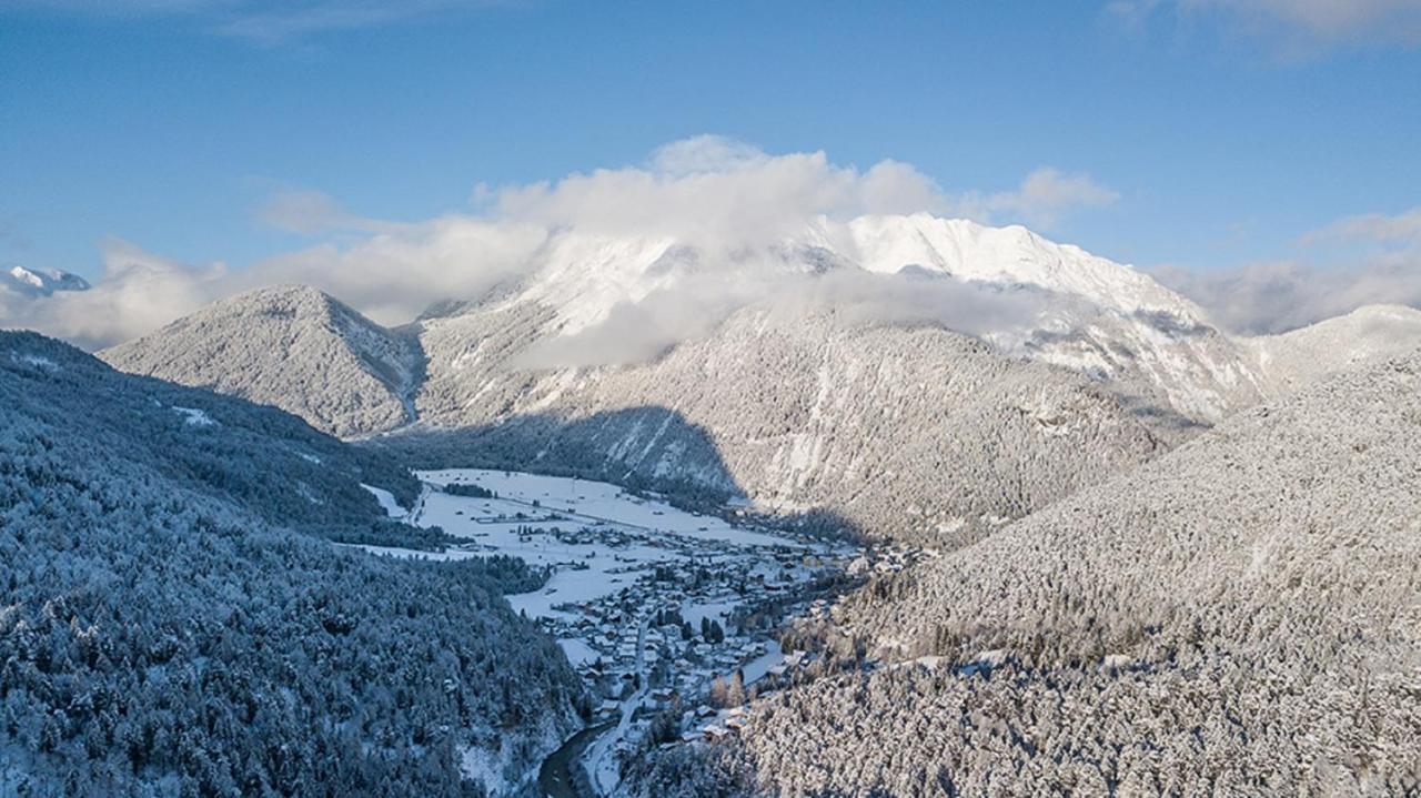 Hotel Garni Isarlodge Wiesenhof Scharnitz Zewnętrze zdjęcie