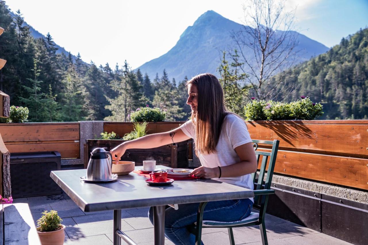 Hotel Garni Isarlodge Wiesenhof Scharnitz Zewnętrze zdjęcie